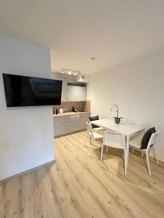 #Family & Friends# Ruhig, Gruen, Gleich In Der City Apartment Виена Екстериор снимка