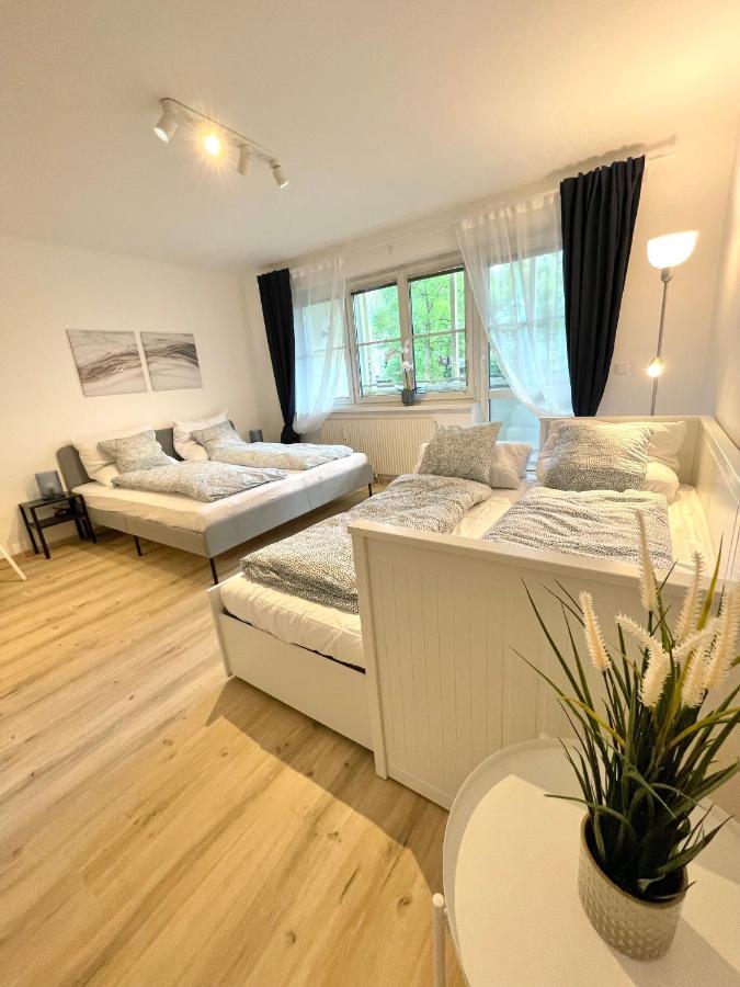 #Family & Friends# Ruhig, Gruen, Gleich In Der City Apartment Виена Екстериор снимка